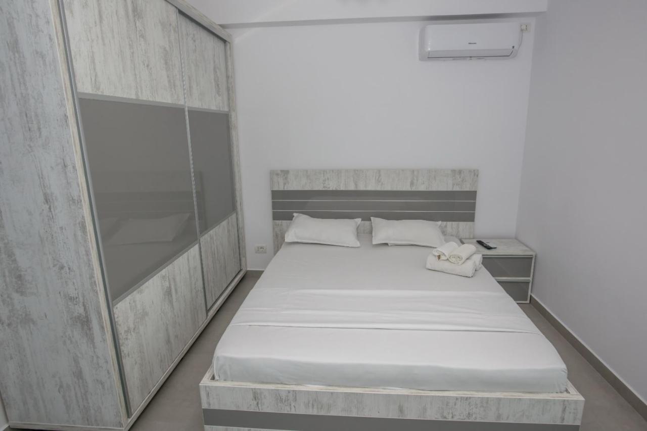 C&Y Marco Apartments Mamaia Kültér fotó