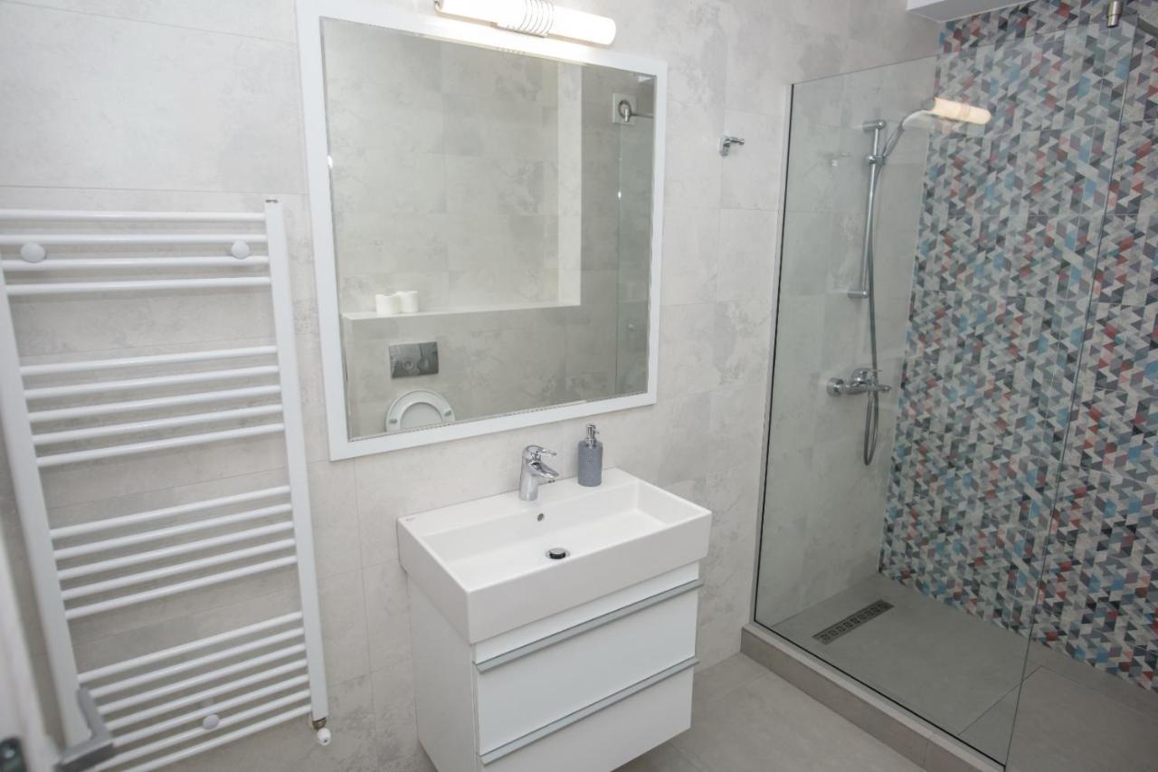 C&Y Marco Apartments Mamaia Kültér fotó