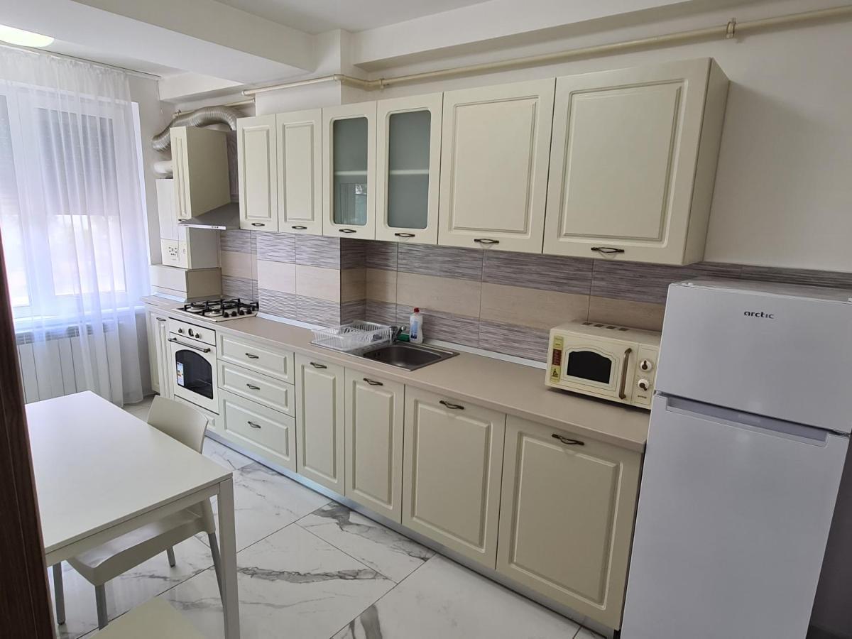 C&Y Marco Apartments Mamaia Kültér fotó